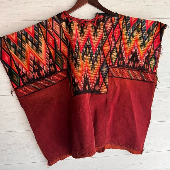 Vintage 70s Guatemalan Huipil Handmade Tunic Top – Red Brown Geometric P… - Picture 15 of 15